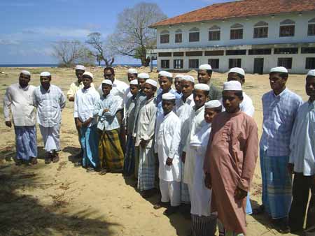 Al-Hamiya Boys' Home, Kalmunai